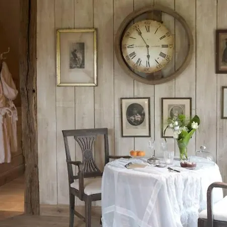 La Chamboise Bed & Breakfast 3*